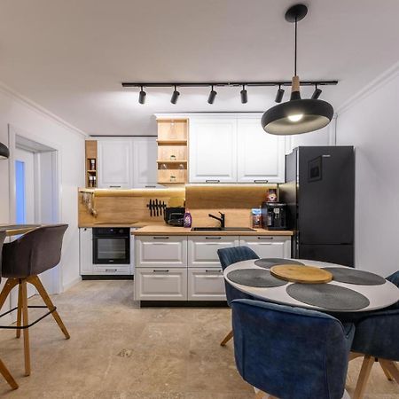 Five Stars Apartment Timisoara Ngoại thất bức ảnh