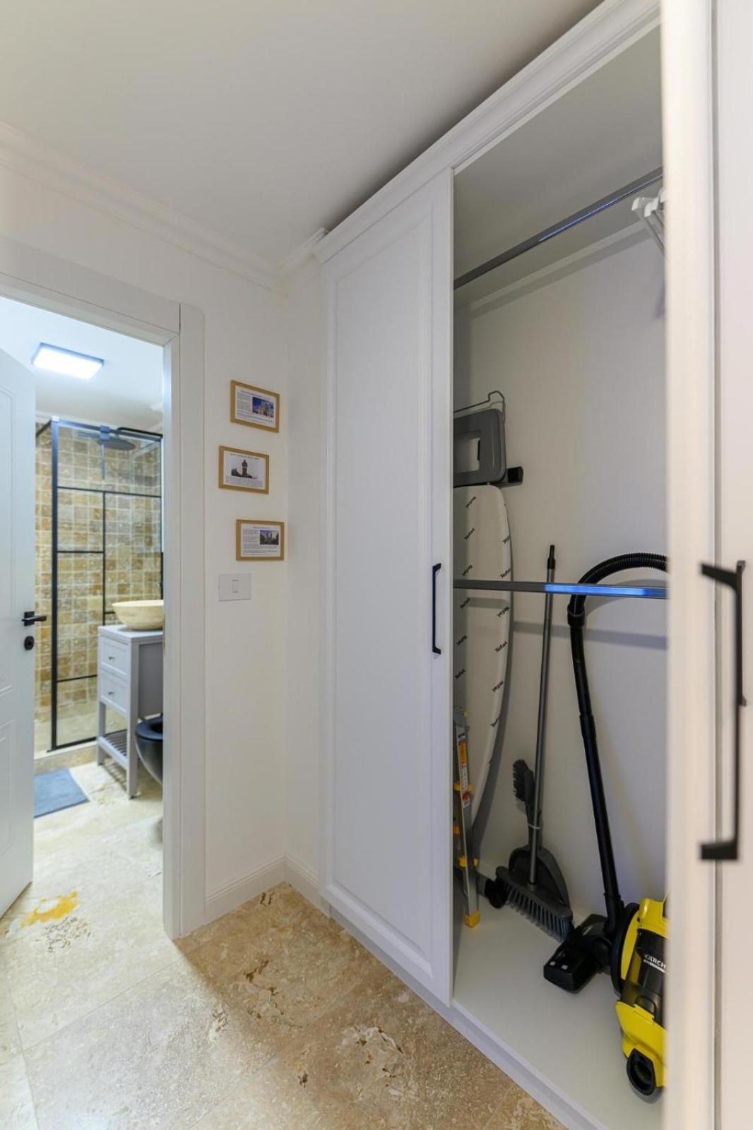 Five Stars Apartment Timisoara Ngoại thất bức ảnh