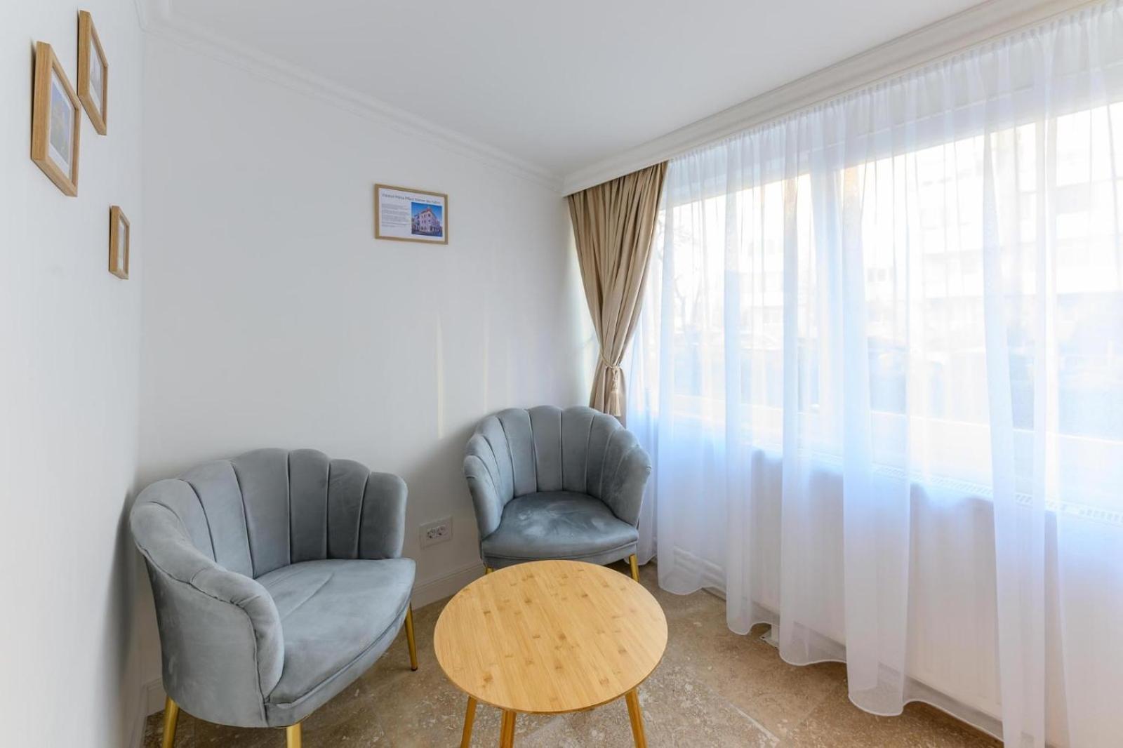 Five Stars Apartment Timisoara Ngoại thất bức ảnh